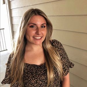Meet your Posher, Mackenzie